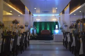 Un restaurant sau alt loc unde se poate mânca la Sea Garden Resort Iloilo