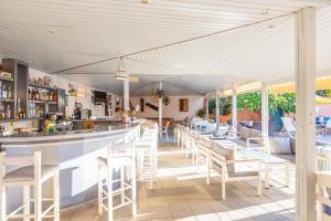 Restaurace v ubytování Ormos Atalia