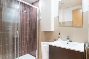 Fotografia z galérie ubytovania MABB-Quiet Apt With Private Patio Walking Distance To Downtown v destinácii Málaga