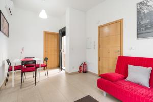 Fotografia z galérie ubytovania MABB-Quiet Apt With Private Patio Walking Distance To Downtown v destinácii Málaga