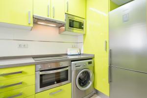 Fotografia z galérie ubytovania MABB-Quiet Apt With Private Patio Walking Distance To Downtown v destinácii Málaga