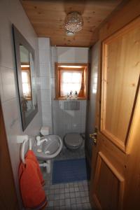 Koupelna v ubytování Landhaus Erlzette