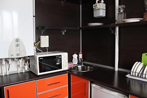 Dapur atau dapur kecil di Apartment on Radishcheva 13