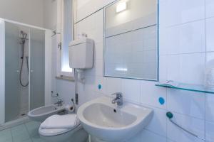 A bathroom at Hotel Savana