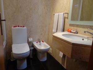 
A bathroom at Hotel Quasar
