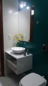 A bathroom at Casa em Santo Antônio de Lisboa