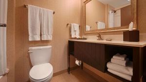 Koupelna v ubytování Best Western Plus Dayton