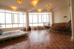 Area soggiorno di Chibha Classic Inn