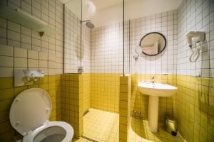 Koupelna v ubytování Hotel Marienplatz Podgorica + 37 fotografií