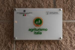 Vottorð, verðlaun, skilti eða annað skjal til sýnis á Hotel Agriturismo Al Luogo Del Giulio