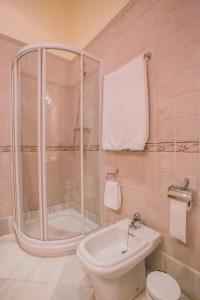 A bathroom at Atico Cielos 102