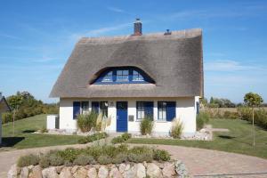 Afbeelding uit fotogalerij van Ferienhaus „Lachmöwe“ Zierow in Zierow