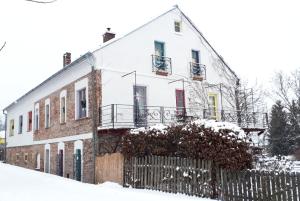 Budynek, w którym mieści się apartament