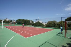 Tenis lub squash w obiekcie Hotel Palia Dolce Farniente 3 Sup lub w pobliżu