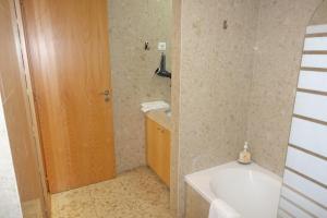 Bilik mandi di Best Apartments Portugal