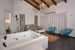 Foto dalla galleria di נפלאות הגולן a Had Nes Altre 27 foto