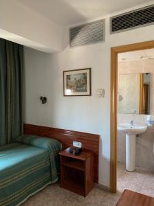 Phòng tắm tại Hotel Pepa