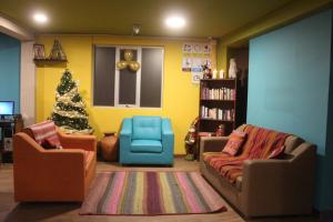 Svetainės erdvė apgyvendinimo įstaigoje Cuscopackers Hostels