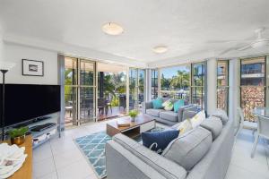 TV a/nebo společenská místnost v ubytování Seabreeze 4 on Lawson Street