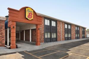 Galeriebild der Unterkunft Super 8 by Wyndham Des Moines in Des Moines + 29 Fotos