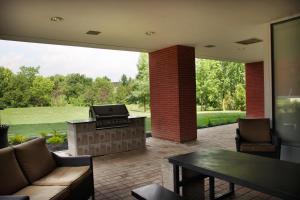 Istumisnurk majutusasutuses Residence & Conference Centre - Brampton