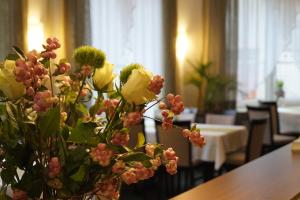 Restoran või mõni muu söögikoht majutusasutuses Hotel Kronprinz