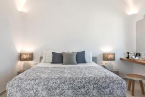 Postel nebo postele na pokoji v ubytování Myst Boutique Hotel