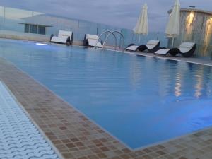 Bazén v ubytování Hotel L'Approdo nebo v jeho okolí
