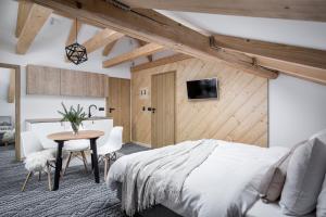 Postel nebo postele na pokoji v ubytování Villa Górska Ski & Bike