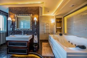 Vannituba majutusasutuses Hotel Délibáb