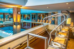 Bassein majutusasutuses Hotel Délibáb või selle lähedal