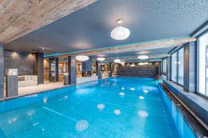 The swimming pool at or close to Aktiv- & Wellnesshotel Bergfried