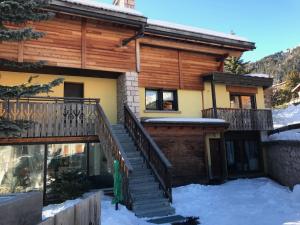 Gallery image of Chalet 12 personnes Montgenèvre in Montgenèvre