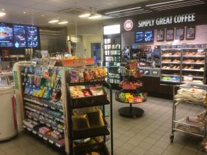 Supermercato o altri negozi dell'hotel o nelle vicinanze