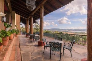 Balkón nebo terasa v ubytování Tapalpa Country Club Hotel