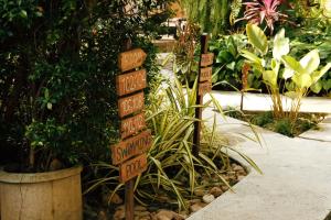 Ein Garten an der Unterkunft Le Pes Villas