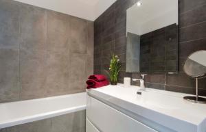 A bathroom at Andrassy Boulevard