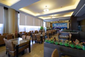 Restoran atau tempat lain untuk makan di Hai Yue Hotel