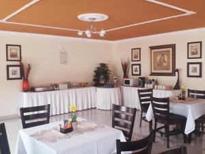 מסעדה או מקום אחר לאכול בו ב-Ecotel Southgate