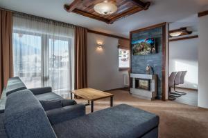 A seating area at Apartmany Krasvill