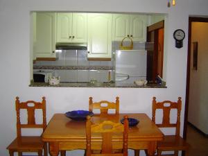 Kuchyň nebo kuchyňský kout v ubytování Residencial LA PAZ