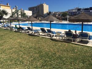 Bazén v ubytování Nogalera 110 City central 3 seasonal pools with bar nebo v jeho okolí