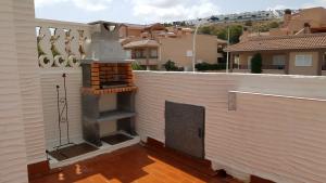 Balkón alebo terasa v ubytovaní Bonita casa en urbanización privada muy cerca del mar y de Alicante