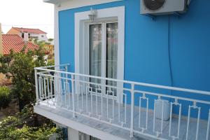 En balkong eller terrasse på Studio Ifigenia