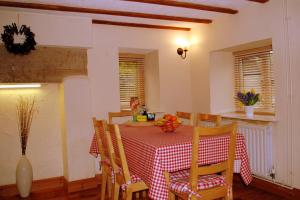 Fotografie z fotogalerie ubytování Hillocks Cottage, Kniveton v destinaci Kniveton + 2 fotografie