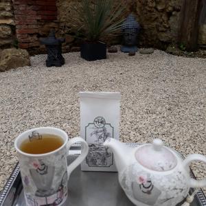 Fasilitas pembuat kopi dan teh di Le clos du mont César