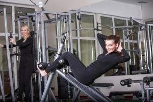 Posilňovňa alebo fitness centrum v ubytovaní Hotel Vila Livia