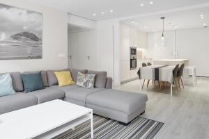 Posedenie v ubytovaní Kimu - Basque Stay