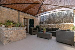 A seating area at Country House Cadernera