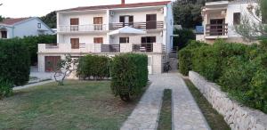 Budynek, w którym mieści się apartament